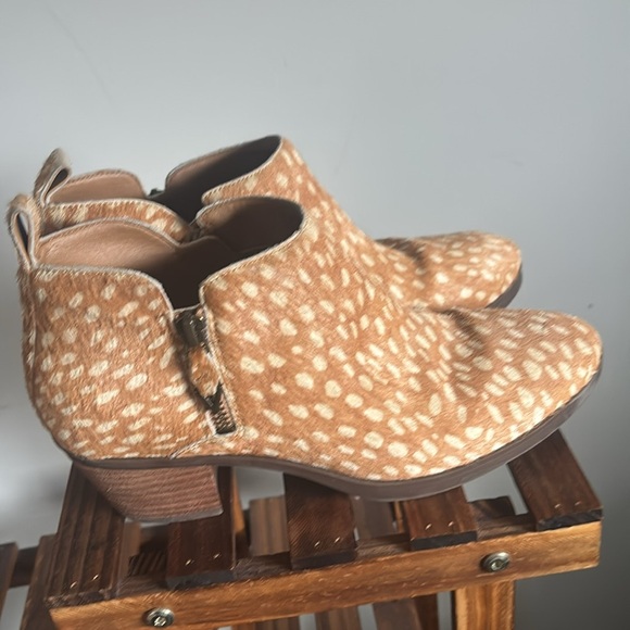 Vionic Cecily Animal Print Women's Tan Ankle Boots - Picture 5 of 11